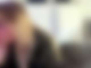 Live cam show with FreddaChase - Skinny on camwithhim.com