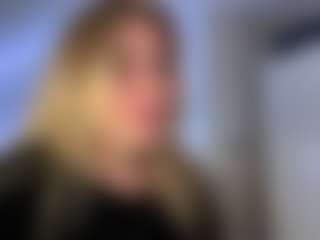 Live cam show with FreddaChase - College on Hubzter Live