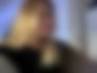 Show en direct avec FreddaChase - Petite sur Camsoda