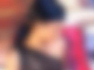 Live cam show with IndianSilkySpice - Average on StripNow