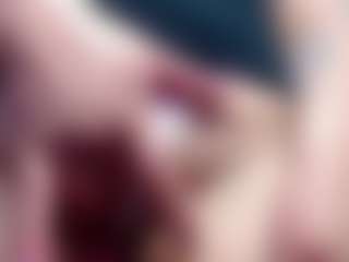Live cam show with jackie - Fingers on Camsoda