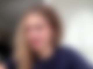 Live cam show with Zoe - Blowjob on Dare Cams