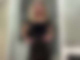 Live cam show with Zoe - Blonde Hair on Uber Horny