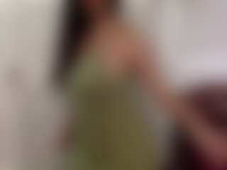 Live cam show with JerleneMonie - Squirt on Camsoda