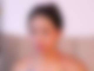 Live cam show with Kattwilld - Brown Eyes Brown Hair on friskycurves.com