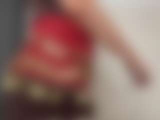 Live cam show with KenyettaIsgur - Moaning on Dare Cams