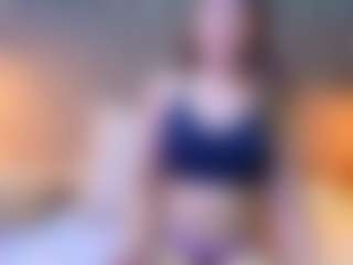 Live cam show with KylieSweett - Young Adult on Fling VIP Chat
