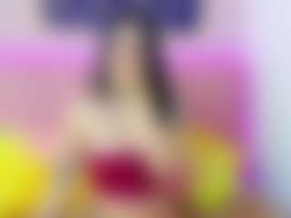 Live cam show with Lanaa-Brm - Small Tits on AdultVida.com