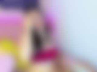 Live cam show with Lanaa-Brm - Skinny on livesuperchat.net