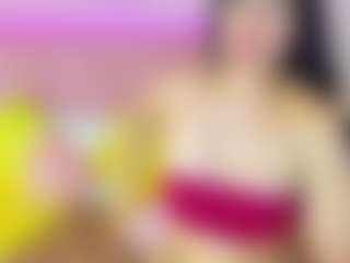 Live cam show with Lanaa-Brm - Flashing on AdultVida.com