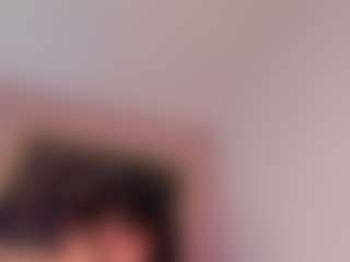 Lanaa-Brm's Live Sex Cam Show