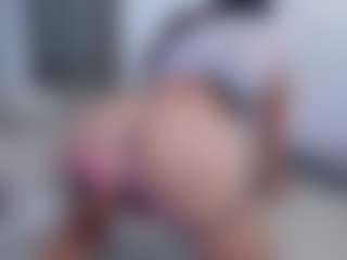 Live cam show with Mayfoxx06 - Teen (18+) on Mixed Magazine Live