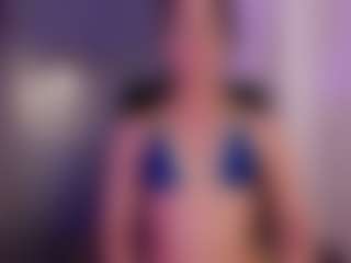Mialarouse's Live Sex Cam Show