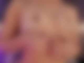 Live cam show with Mialarouse - Nipple Piercings on StripNow