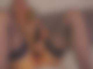 Live cam show with MiaThaine - Ahegao on xxxlivecams.org