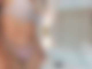 Mia Thompson's Live Sex Cam Show