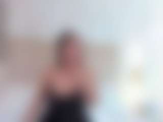 Live cam show with Mia Thompson - New BBW on livesuperchat.net