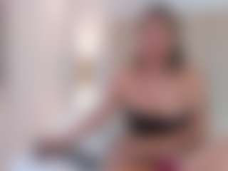 Mia Thompson's Live Sex Cam Show