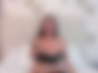 Live cam show with Mia Thompson - New Toys on Milfs Live