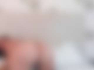Mia Thompson's Live Sex Cam Show