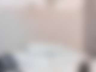 Mia Thompson's Live Sex Cam Show