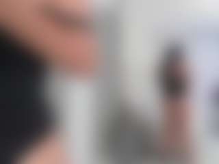 Mia Thompson's Live Sex Cam Show
