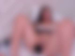 Mia Thompson's Live Sex Cam Show