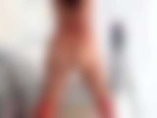 Live cam show with Mia Thompson - Red Hair Teen (18+) on Dolls Live