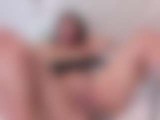 Mia Thompson's Live Sex Cam Show