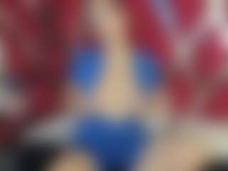 Live cam show with Missclouud - New Petite on liverealitysex.com