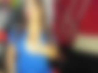 Live cam show with Missclouud - Average on chickslive.net