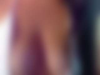 Live cam show with NoathKitsune - Dress on xplaylive.com