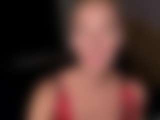 Overshine MILF webcam performer live streaming
