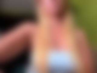 Live cam show with Overshine - Blonde Hair Middle Aged on sexylivex.com
