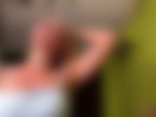 Live cam show with Overshine - Blonde Hair Middle Aged on Fit Hotties