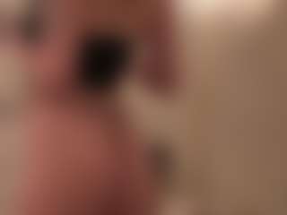 Live cam show with RemyLarson - Dildo on Camsoda