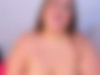 Live cam show with Samantha-Ryann - New Shaved Pussy on Hubzter Live