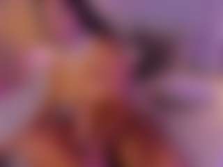 Live cam show with Sofii Cruz - Ride on Camiplay Live