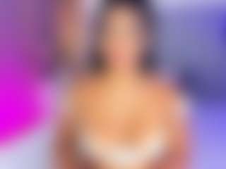 Live cam show with Sofii Cruz - Ebony on intimatelivegirls.com | colombia