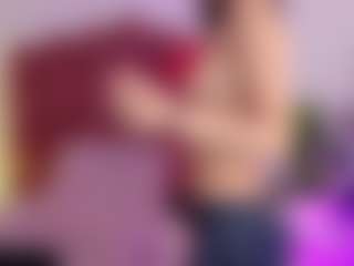 Live cam show with Sophi Bunny - Facial on Camsoda