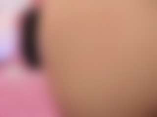 Live cam show with Sophi Bunny - Handjob on Soda Cam