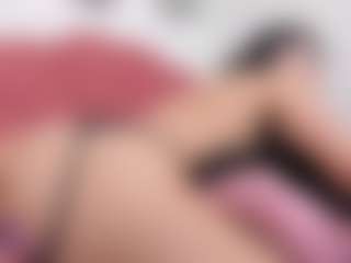 Live cam show with Sophi Bunny - Dildo on Camsoda