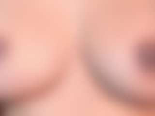 VanesaGuzman's Live Sex Cam Show
