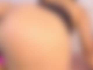 Live cam show with VanesaGuzman - Athletic on Camsoda