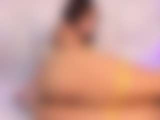 Live cam show with VanesaGuzman - Oil on Camsoda
