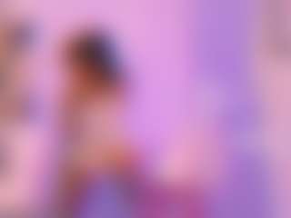 Live cam show with Zendayaa - Ebony Petite on Dare Cams