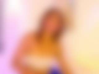 Live cam show with Zendayaa - Black Petite on Livezox