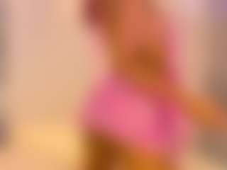 Live cam show with Zendayaa - Thin on TastyBlacksLive