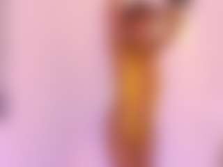Live cam show with Zendayaa - Ebony Squirt on Camsoda