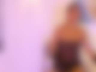 Live cam show with Zendayaa - Ebony Petite on Camsoda
